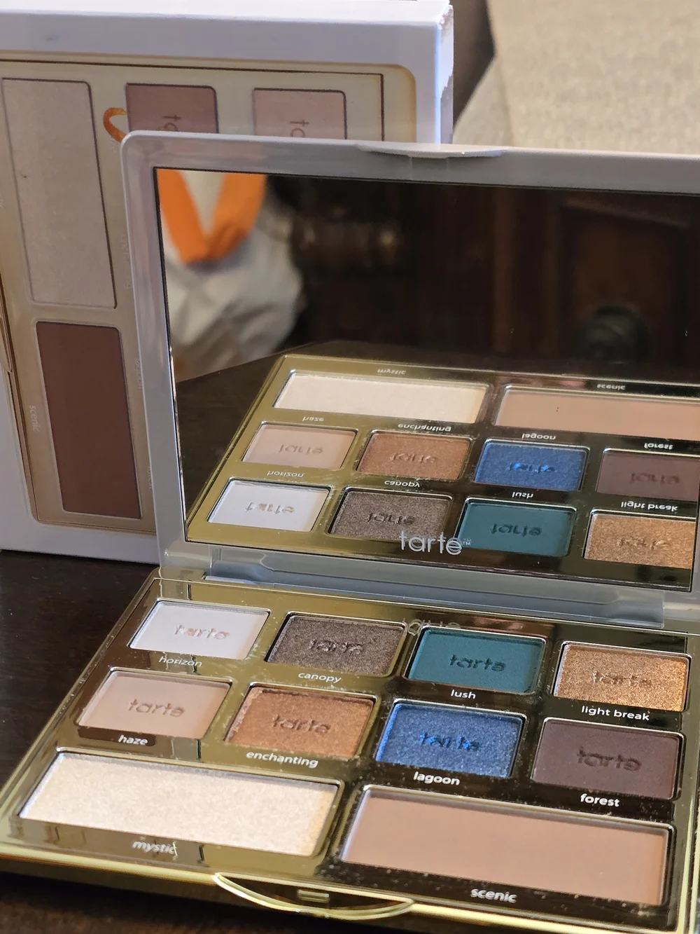 Tarte Glamazon Amazonian Day Eyeshadow Palette – Mixed Neutral & Jewel Shades